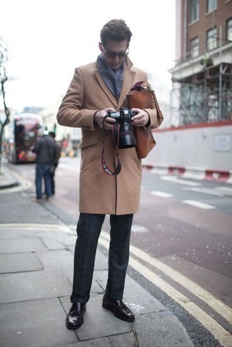 С чем носить фиолетовые лоферы с кисточками