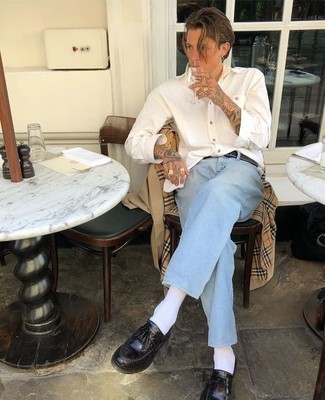 С чем носить фиолетовые лоферы с кисточками