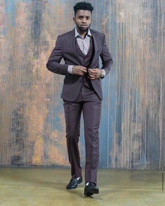 С чем носить фиолетовый костюм-тройку