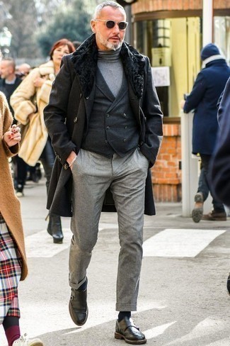 Как носить жилет с пальто с меховым воротником