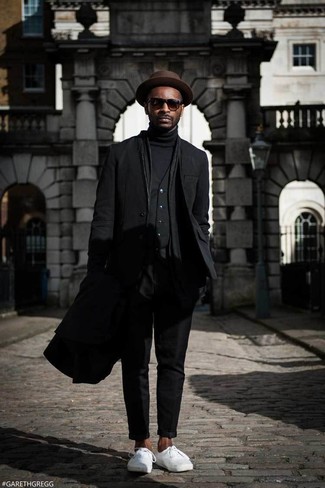 Как носить жилет с длинным пальто