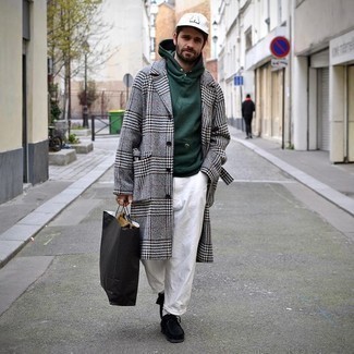 С чем носить бело-черную бейсболку мужчине