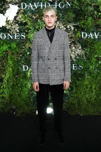 Какие водолазки носить с бело-черным пиджаком мужчине