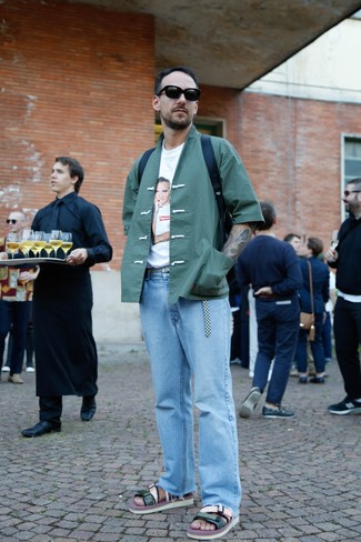 С чем носить бело-черный ремень в клетку мужчине