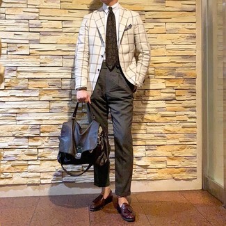 С чем носить бело-черный пиджак в клетку мужчине