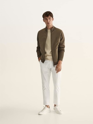 Какие бомберы носить с бело-черными брюками чинос