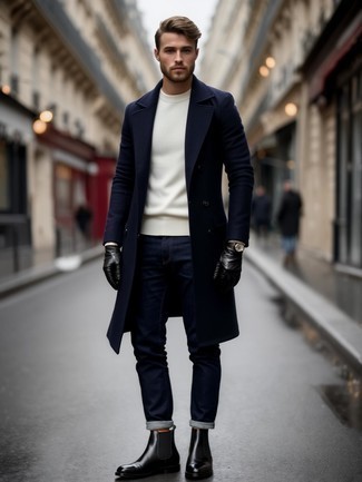 С чем носить бело-черный свитер с круглым вырезом мужчине