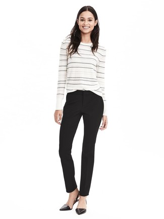 С чем носить бело-черный свитер с круглым вырезом женщине