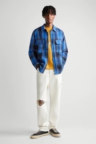 С чем носить бело-черные джинсы мужчине