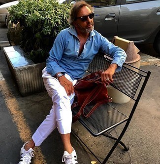 С чем носить бело-черные кожаные низкие кеды мужчине