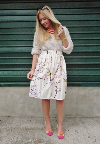 С чем носить бело-черную юбку-миди