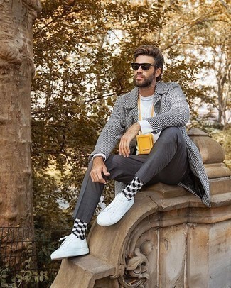 С чем носить бело-черное длинное пальто