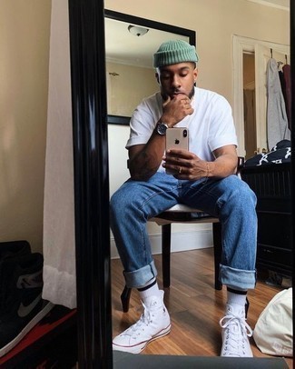 С чем носить бело-черные носки мужчине