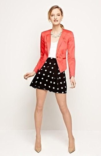 Какие туфли носить с бело-черной майкой