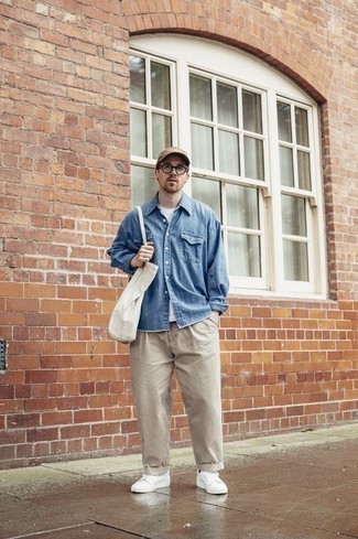 С чем носить бело-черную большую сумку мужчине