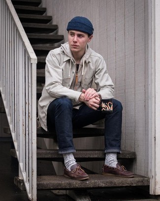 С чем носить бело-синий худи мужчине