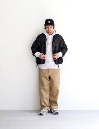 С чем носить бело-синий худи мужчине