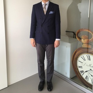 С чем носить бело-синий галстук мужчине