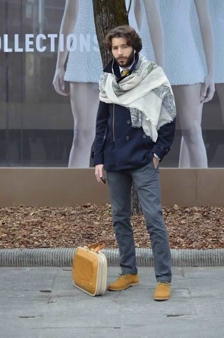 С чем носить бело-коричневый шарф мужчине