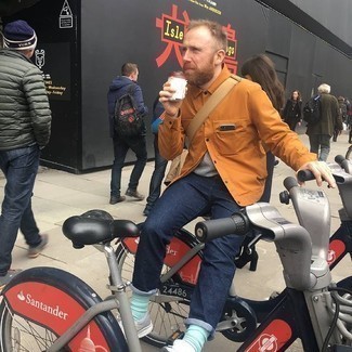 С чем носить бело-зеленые носки мужчине