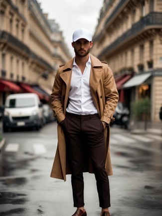 С чем носить бело-красную бейсболку мужчине