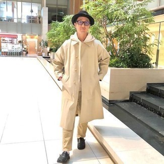 С чем носить бело-красный худи мужчине