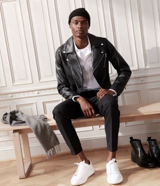 Какие косухи носить с бело-красными низкими кедами мужчине