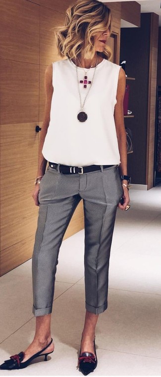 С чем носить бело-красный топ без рукавов