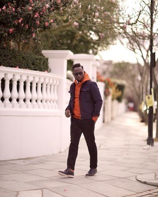 С чем носить бело-желтые носки мужчине