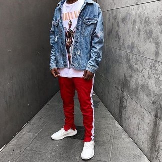 Какие спортивные штаны носить с белыми кроссовками мужчине