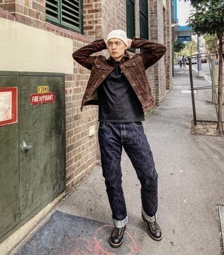 С чем носить белую шапку мужчине