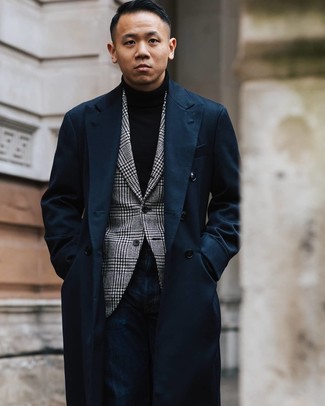 Как носить белый пиджак с синими джинсами мужчине