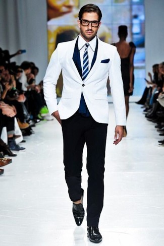 Какие брюки чинос носить с белым пиджаком