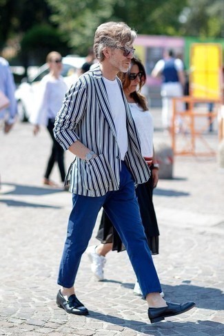 Какие брюки чинос носить с белым пиджаком