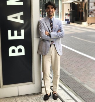 Какие классические брюки носить с белым пиджаком мужчине