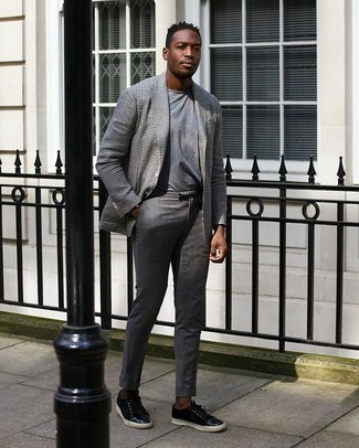 Как носить белый пиджак с серыми брюками чинос