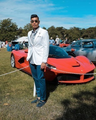 Как носить белый пиджак с оливковыми брюками чинос