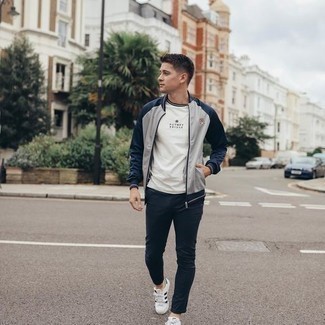 Какие брюки чинос носить с белым бомбером