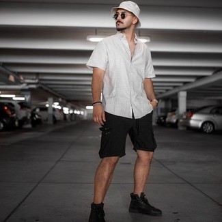 С чем носить белую панаму мужчине