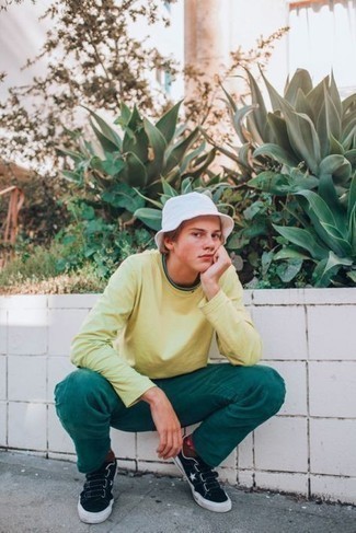 С чем носить белую панаму мужчине