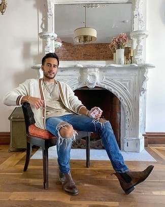 Какие ботинки челси носить с белым кардиганом мужчине