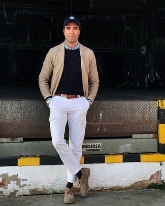 Какие классические рубашки носить с белыми брюками карго