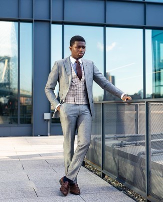 С чем носить белый жилет в клетку