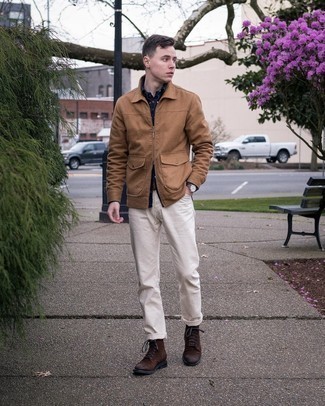 Какие повседневные ботинки носить с белыми брюками чинос