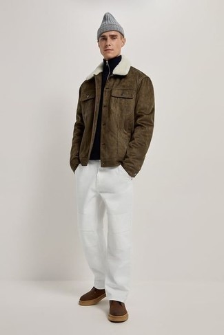 Какие ботинки дезерты носить с белыми брюками чинос