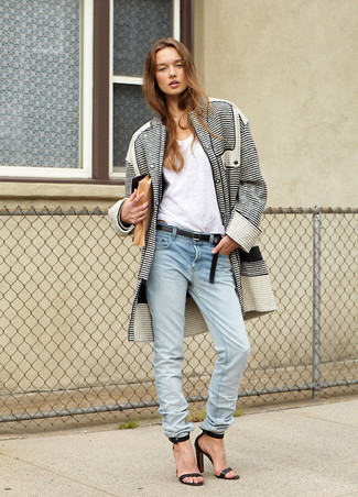 С чем носить белое пальто женщине