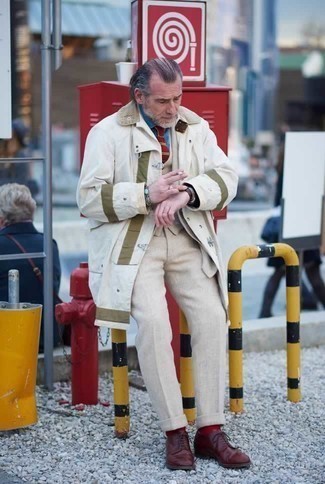 С чем носить белое пальто мужчине