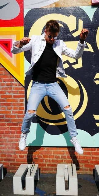 Какие джинсы носить с белой джинсовой курткой мужчине