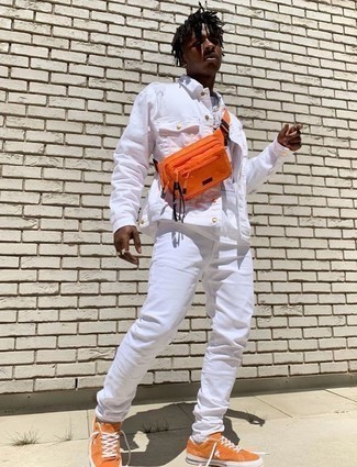 С чем носить белую джинсовую куртку мужчине