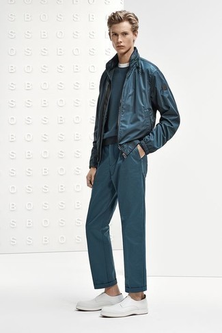 Какие брюки чинос носить с белыми туфлями дерби